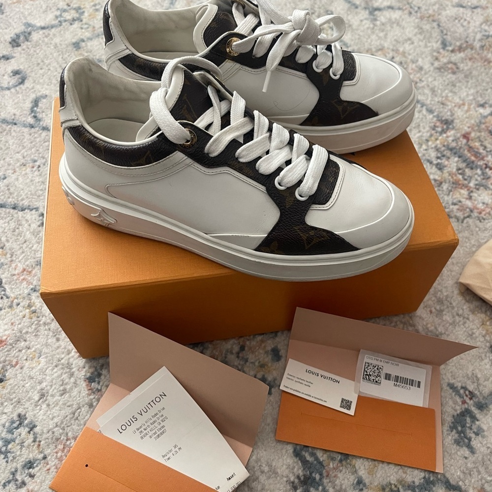 Louis Vuitton Time Out Sneakers White Cocoa Logo Heel  In Box Womens Sz 37/US7
